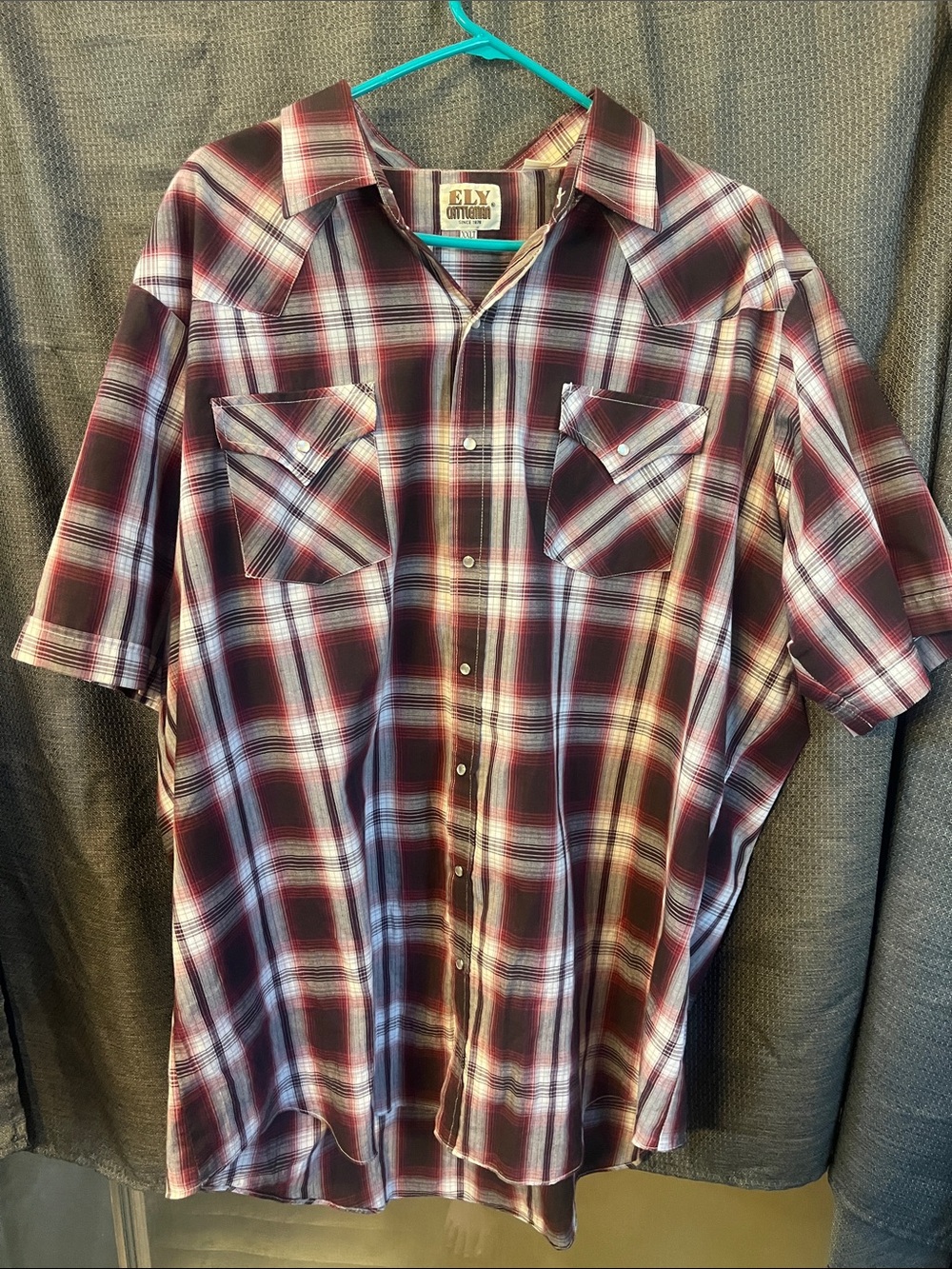 Ely Cattleman Maroon and White Plaid Short-Sleeve Western Shirt